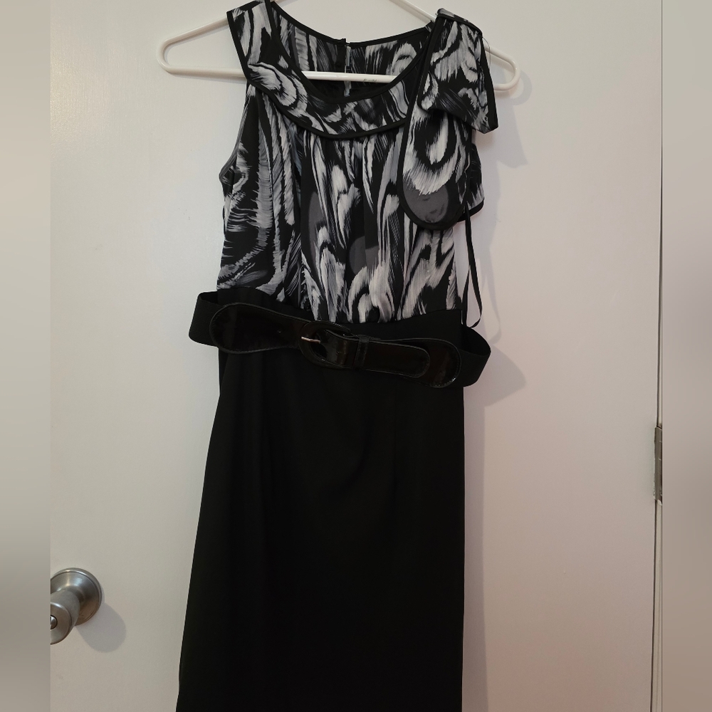Black and White Sleeveless Dress with Belt